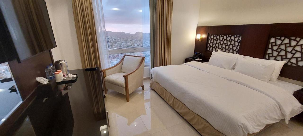 Petra Elite Hotel Wadi Musa Ngoại thất bức ảnh