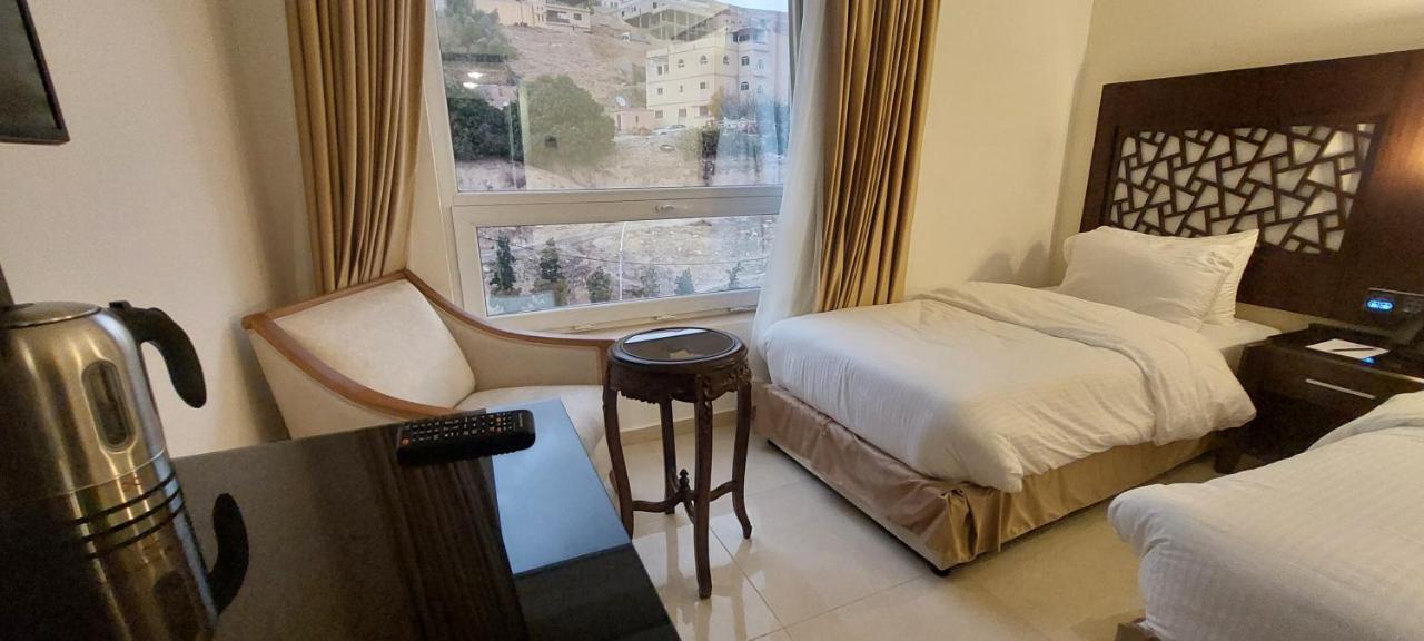 Petra Elite Hotel Wadi Musa Ngoại thất bức ảnh